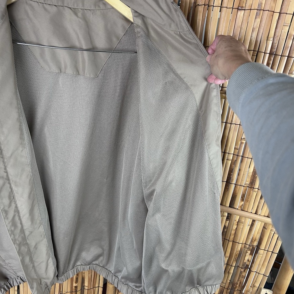 PGA Tour‎ Men's Tan Windbreaker Jacket Mock Collar Elastic Waist Cuffs Full Zip - Picture 16 of 16